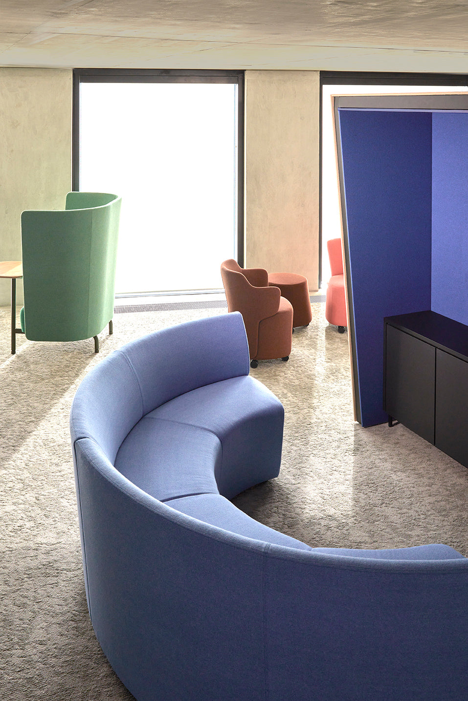 Orange Box soft seating collection—including Cwtch Privacy Sofa, Border Soft Seating, and Ramsey Soft Seating is modern, modular, and ergonomic, ideal for home offices, commercial workspaces, coworking spaces, and collaborative areas. Designed for comfort, acoustic privacy, and informal meetings, these home- and office-compliant seating solutions are available via purchase, subscription, or lease, supporting a circular economy.