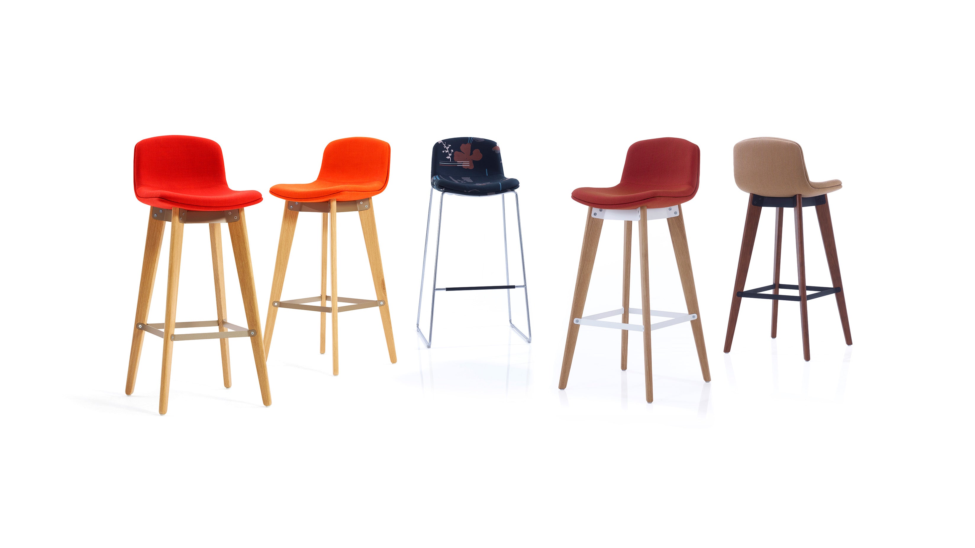 Bar Stool is a modern, minimalist seating solution designed for kitchen islands, breakout spaces, cafés, and commercial hospitality environments. Featuring a compact form, durable materials, and ergonomic comfort, it is ideal for high-use settings and contemporary interiors. Suitable for home and office use, and available via purchase, subscription, or lease, supporting a circular economy.