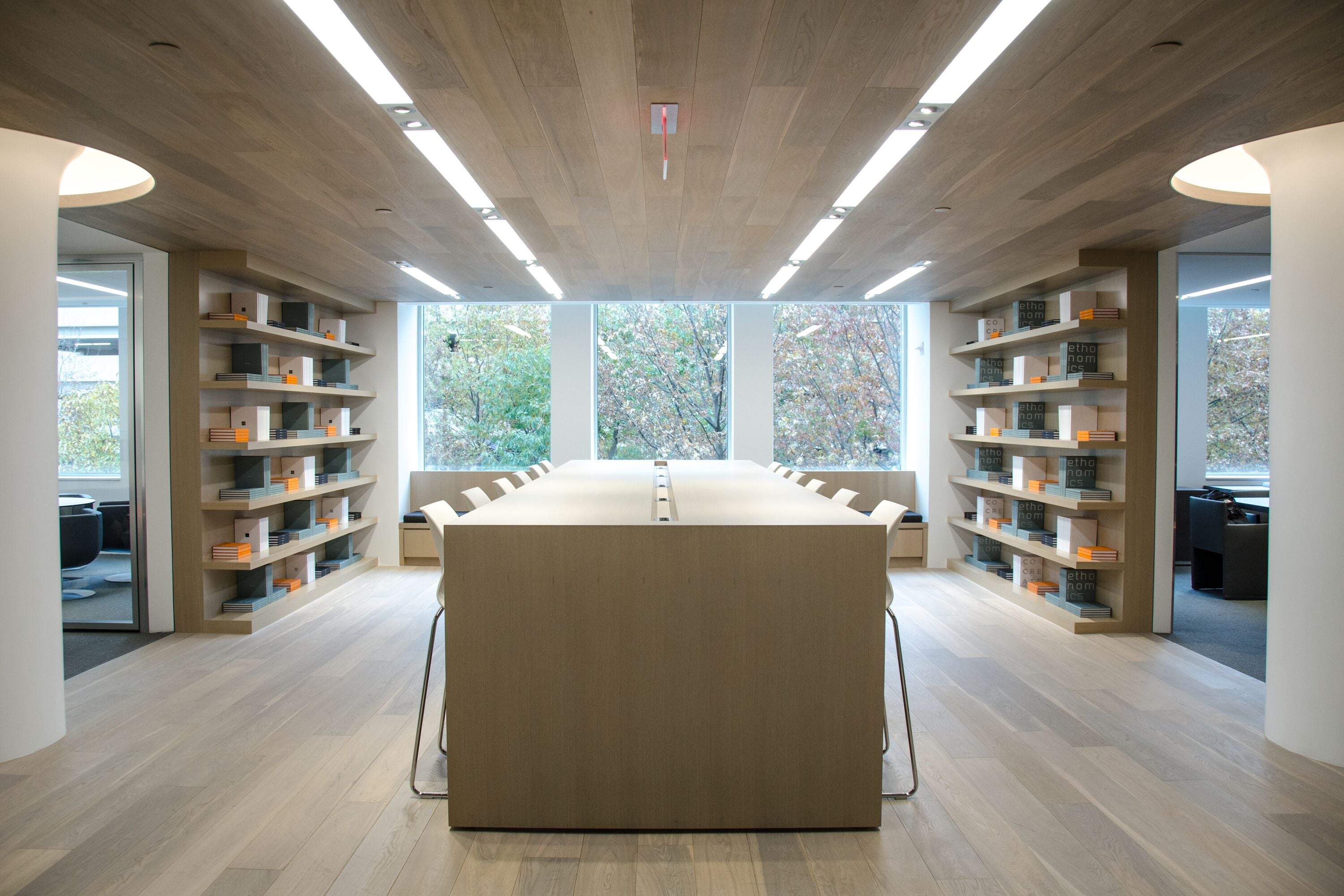 Teknion - Community Table