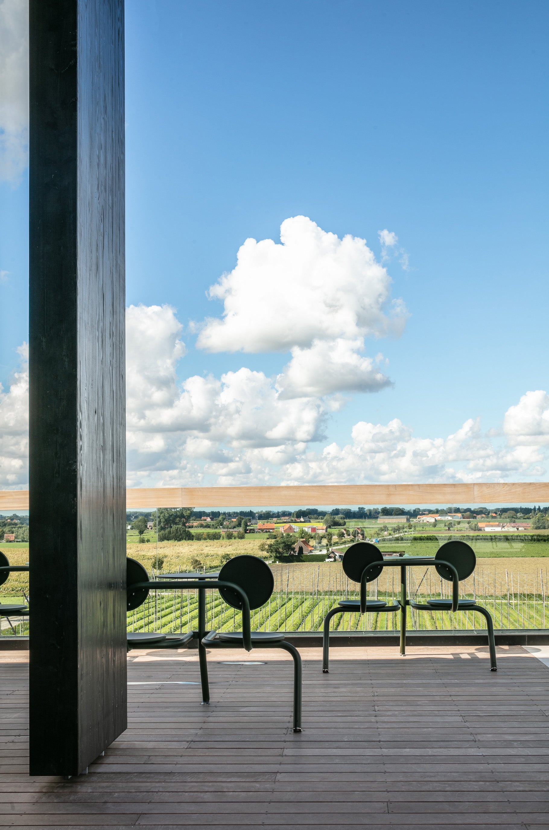 Extremis - Bistroo Seat Collections