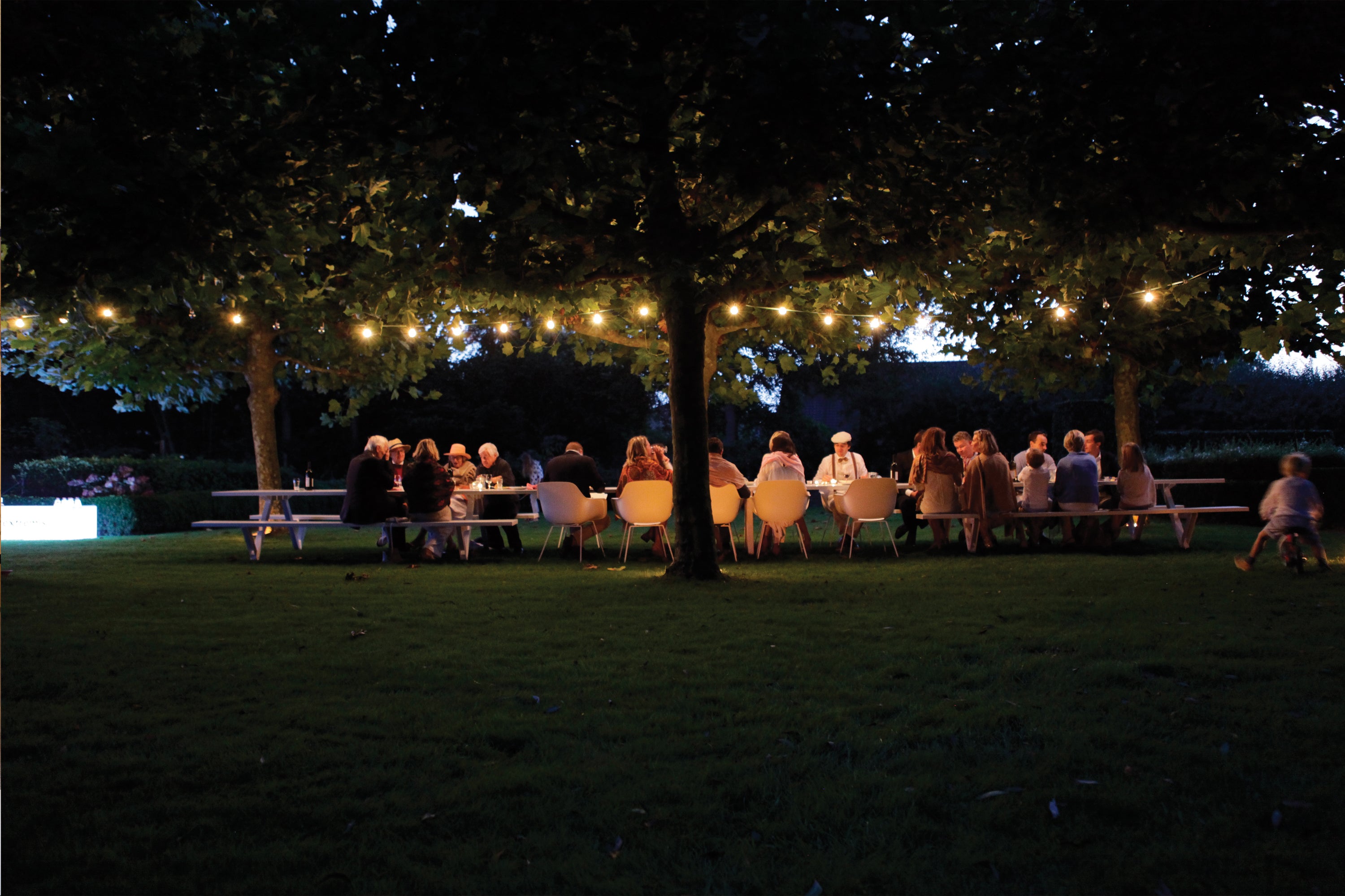 Extremis - Marina Table Collection