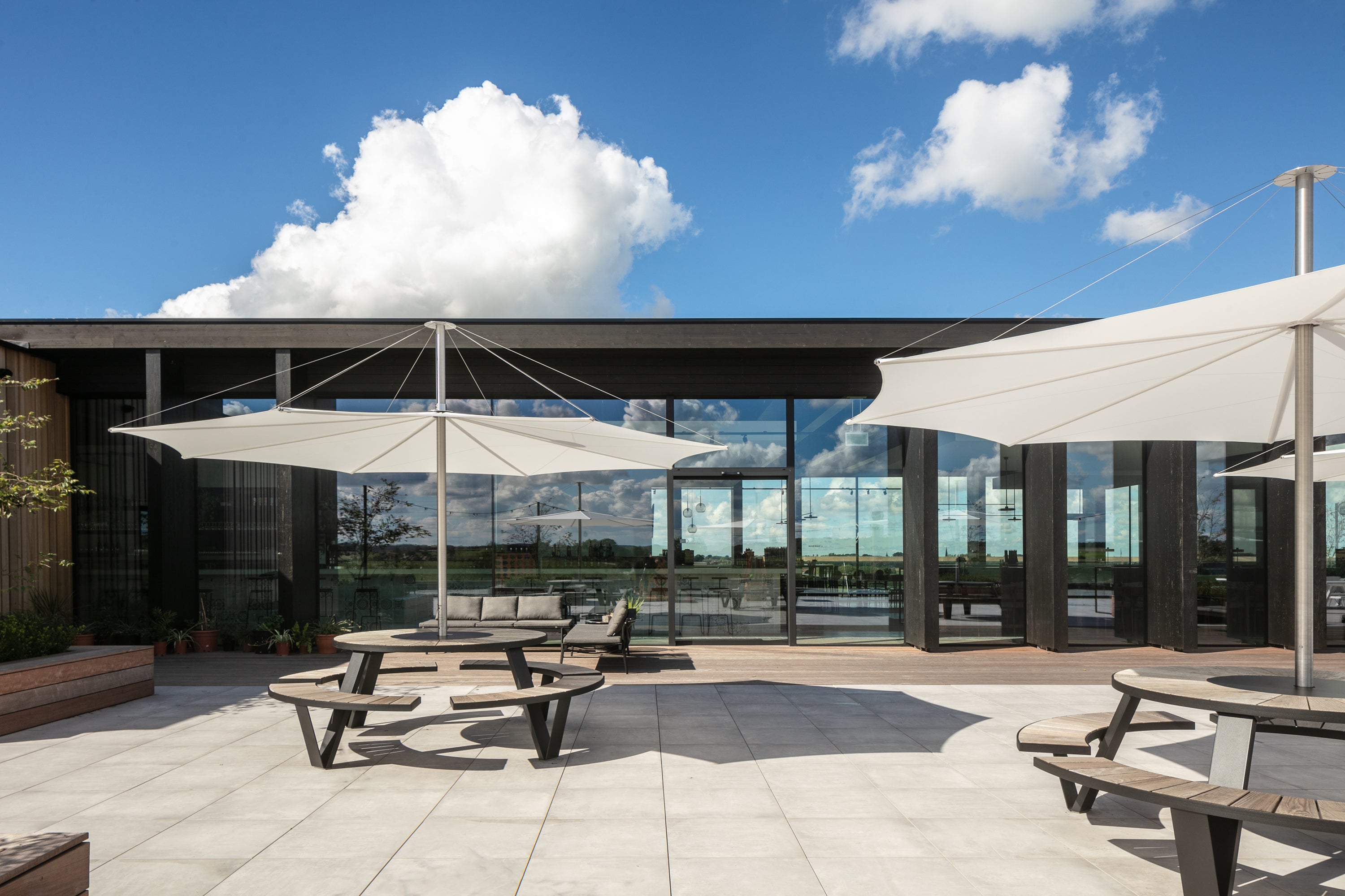 Extremis - Inumbra Collections